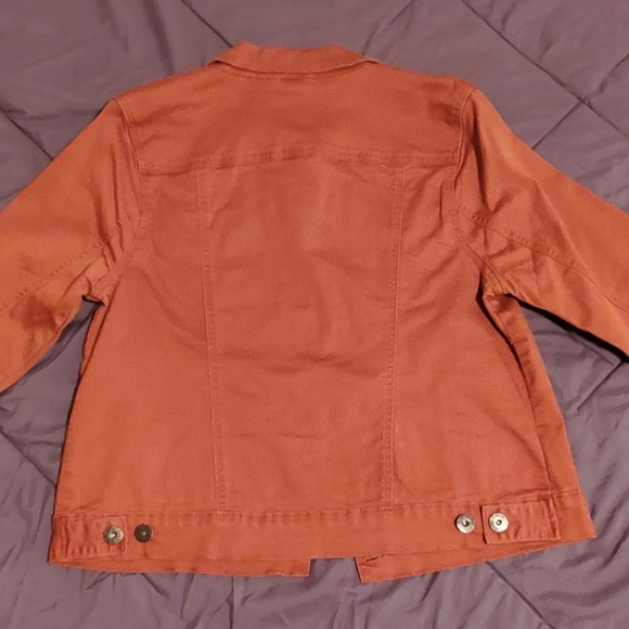 Jacket - Picture 4 of 4